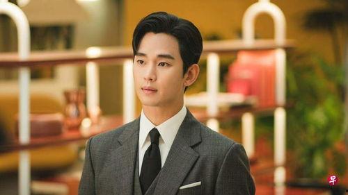 娱乐吃瓜两男主持,吃瓜两男主持的麻辣点评